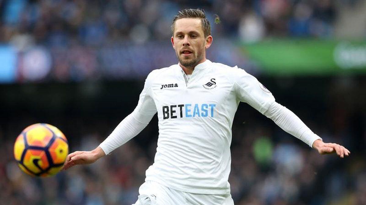 Gylfi Sigurdsson Back In First Team Training With Swansea Express Star