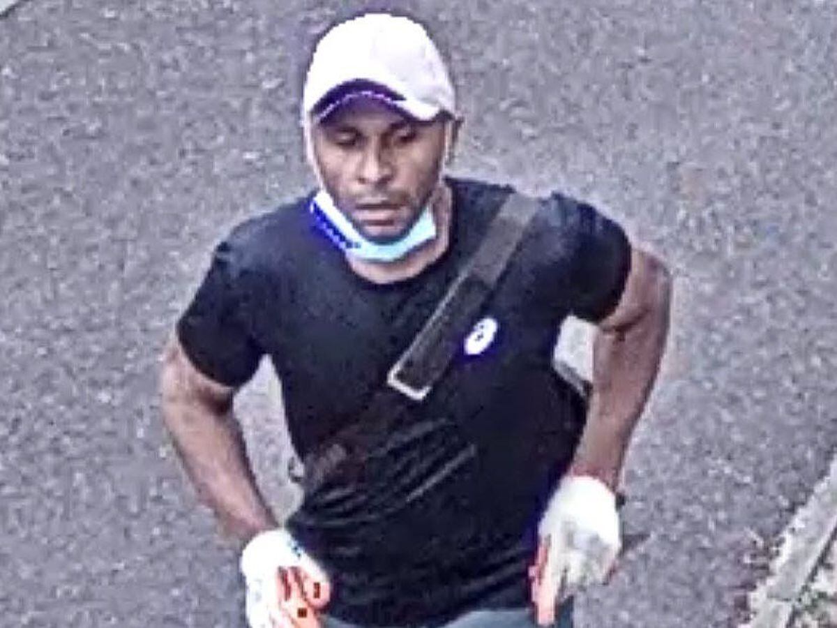 A man who was seen running from the scene of the stabbing of Thomas OÃÂ¢ÃÂÃÂHalloran is being sought by police (Metropolitan Police/PA)