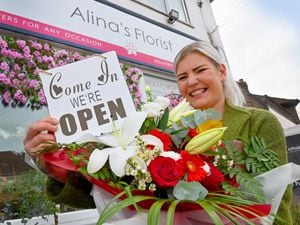 SANDWELL COPYRIGHT MNA MEDIA TIM THURSFIELD 22/09/22.Alina Aboltina, has set her own florist business up in Pottery Road, Warley, to set an example for her autistic children..