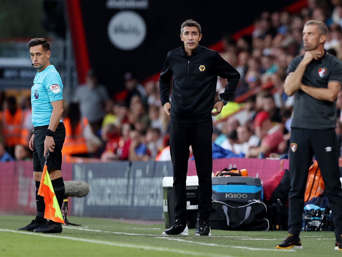 Bruno Lage looks on during the Premier League match between AFC Bournemouth and Wolverhampton Wanderers at Vitality Stadium on August 31, 2022 in Bournemouth, England. (Photo by Jack Thomas - WWFC/Wolverhampton Wanderers FC via Getty Images).