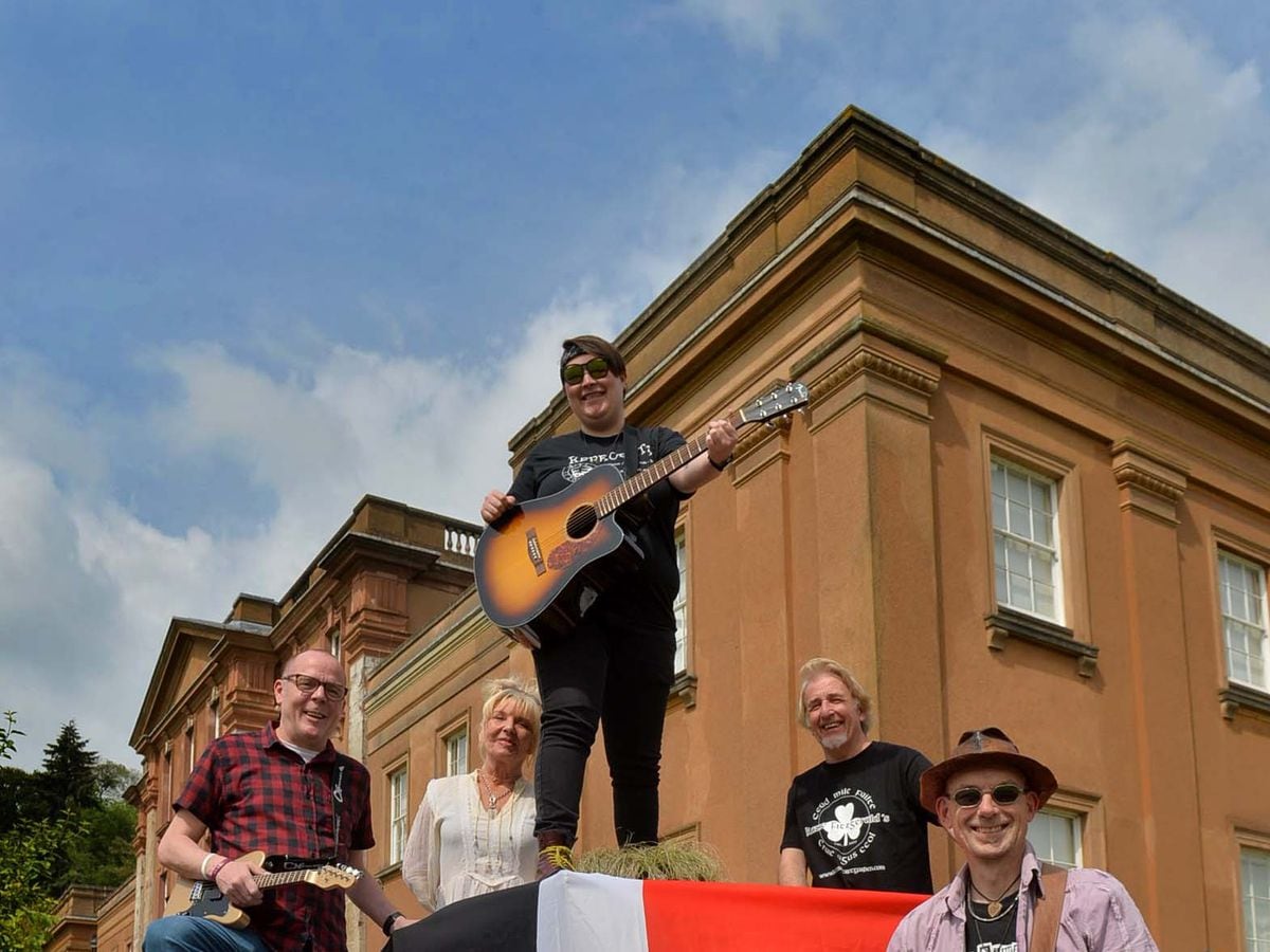 DUDLEY COPYRIGHT SHROPSHIRE STAR STEVE LEATH 23/05/2023..Pic at Himley Hall to plug the Black Country Folk Festival. Up top is Jess Silk, then L-R: Steve Edwards, James Stevens, Trina Keane, Eddy Morton, Steve Edwards, Ewan Stevens organisers and musicians. With camping they are bringing back to the black country the first residential featival since 2004..