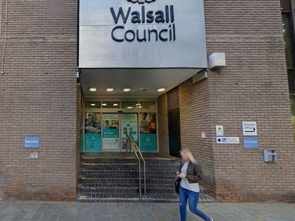 Council sets plans in place to provide better welcome to offices