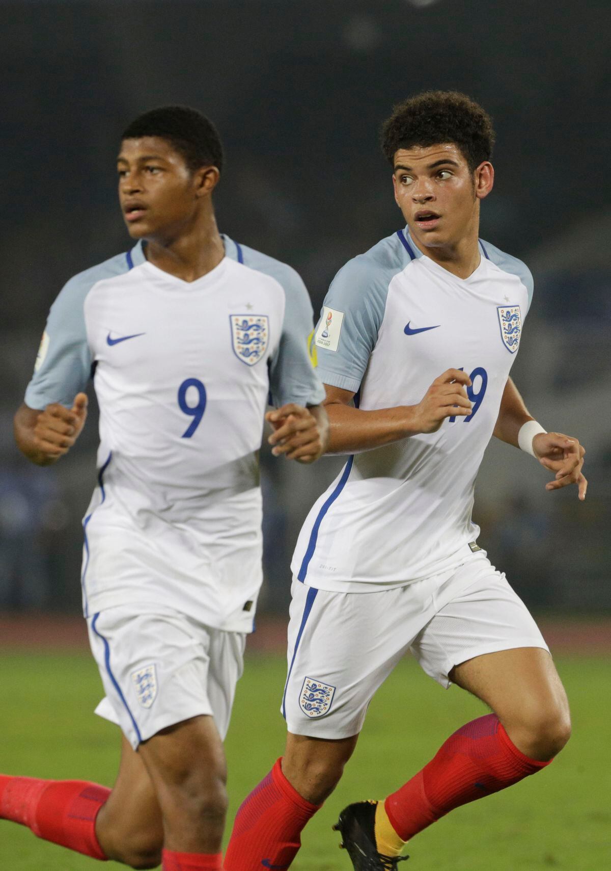 England's Morgan Gibbs White, right, and Rhian Brewster during the FIFA U17 World Cup semi-final match against Brazil 