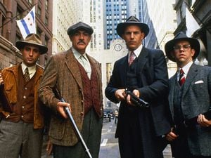 Andy Garcia, Sean Connery, Kevin Costner and Charles Martin Smith in The Untouchales