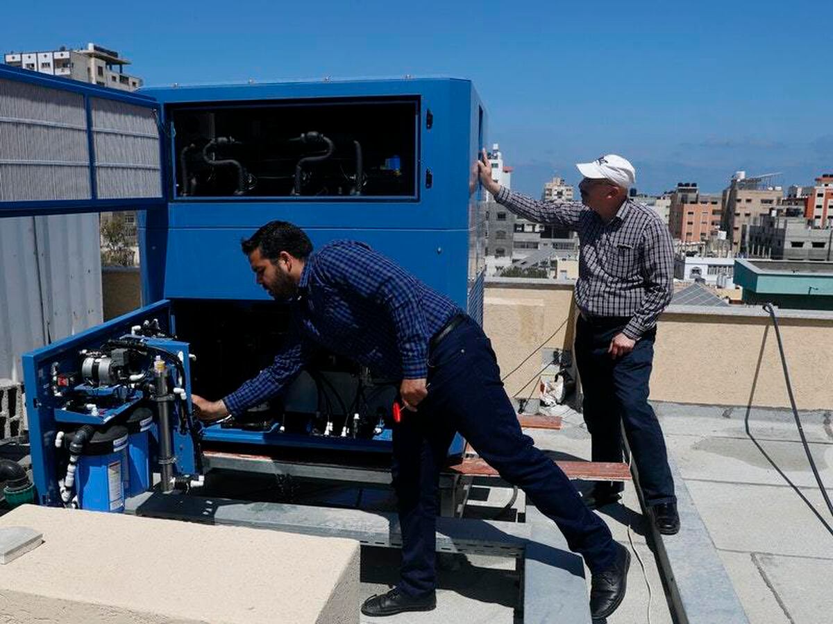 Israeli billionaire conjures water out of thin air in parched Gaza - expressandstar.com