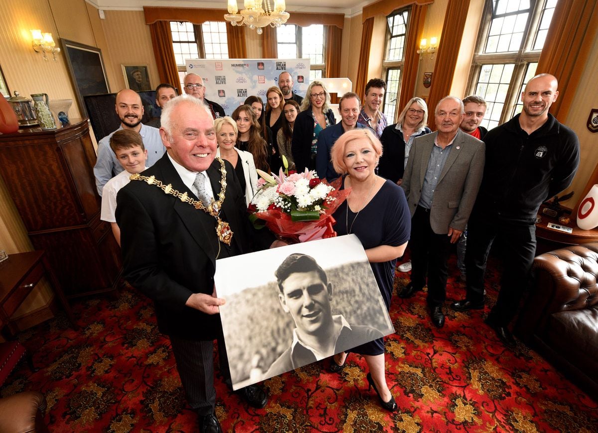 Launch of the new play called Keeping the Dream Alive, at Dudley Council House. It is play about football legend Duncan Edwards by Rose Cook Monk..Mayor David Stanley with Rose Cook Monk, with members of the cast and supporters at the launch