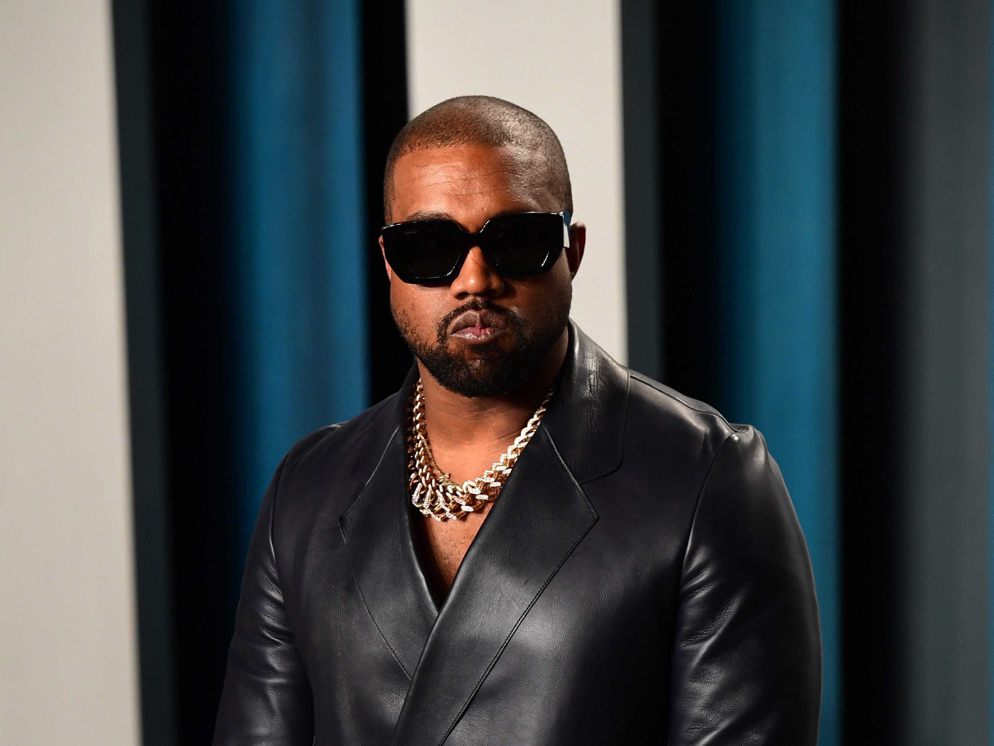 Kanye West ‘sincerely’ apologises to Jewish community