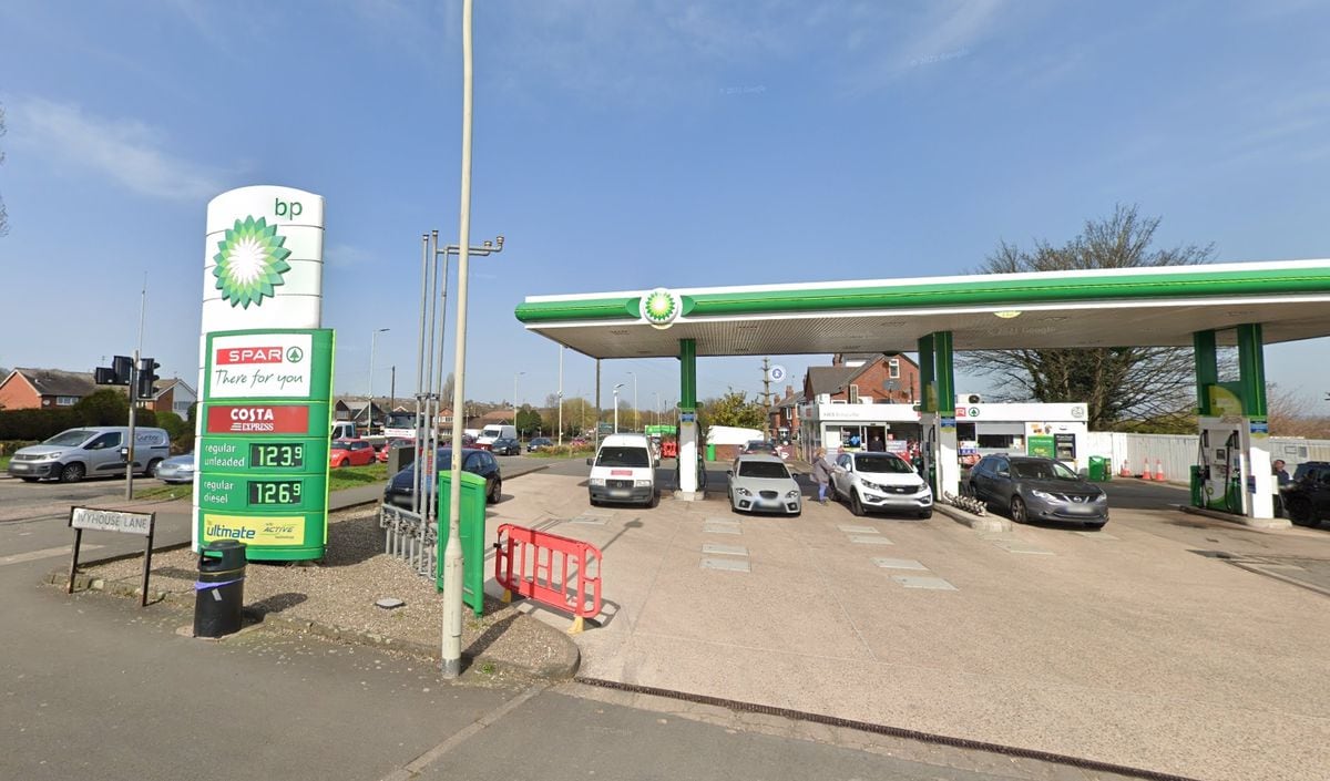 The petrol station on Birmingham New Road where the robbery happened. Photo: Google