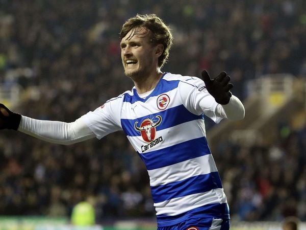 Reading's John Swift scores their first goal during the Sky Bet Championship match at the Madejski Stadium, Reading. PRESS ASSOCIATION Photo. Picture date: Tuesday February 14, 2017. See PA story SOCCER Reading. Photo credit should read: David Davies/PA Wire. RESTRICTIONS: EDITORIAL USE ONLY No use with unauthorised audio, video, data, fixture lists, club/league logos or "live" services. Online in-match use limited to 75 images, no video emulation. No use in betting, games or single club/league/player publications.. 