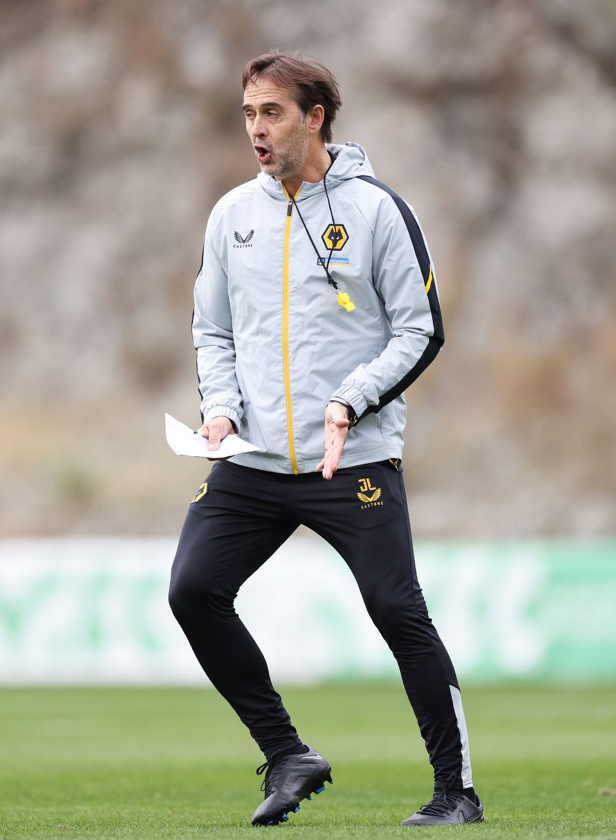 Julen Lopetegui gives out instructions (Getty Images)
