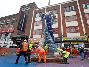 The monument being installed in Birmingham 