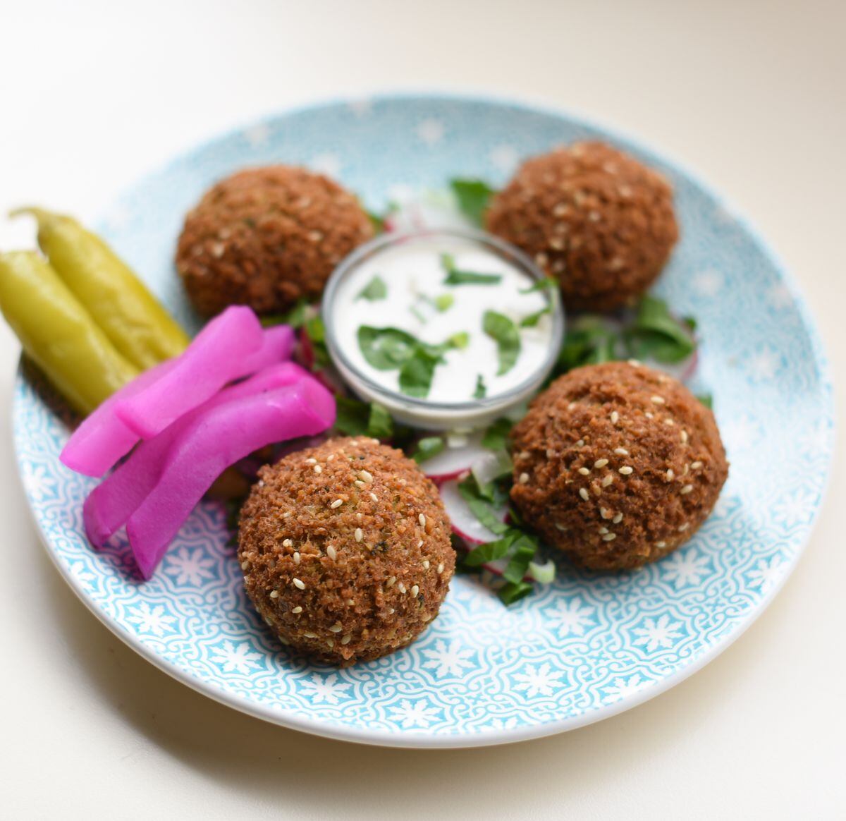 Spice bombs – falafels with pickled chillis and turnips