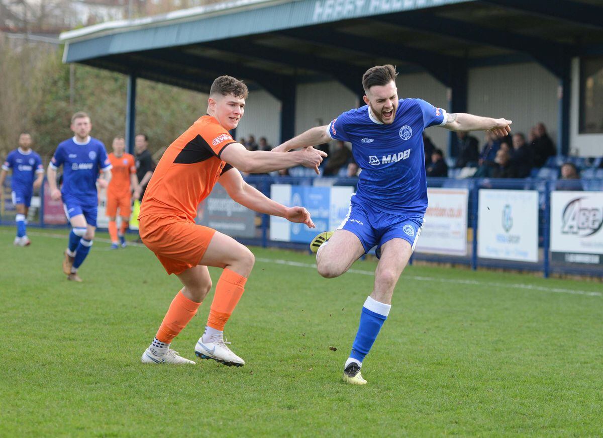 Jamie Molyneux in action for Halesowen Town