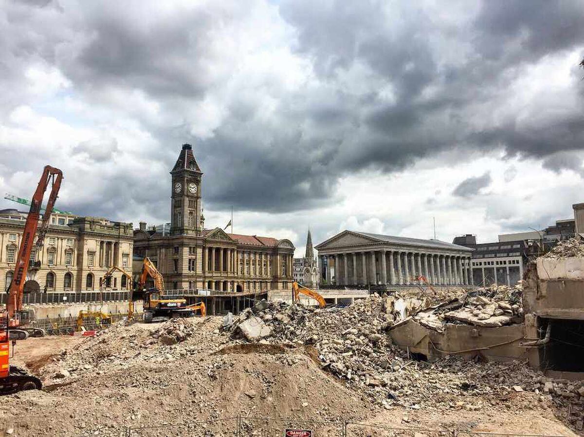 WATCH: Birmingham Central Library demolition - in 90 seconds | Express