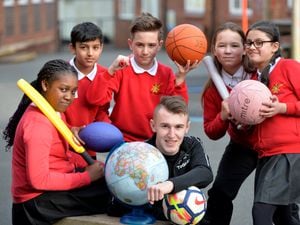 WOLVERHAMPTON COPYRIGHT TIM STURGESS EXPRESS AND STAR...... 05/02/2020.....  Jordan Clarke(front centre) an apprentice PE teacher at Graisley School is fundraising to go to Africa this year. He previously set up a charity to do small acts of kindness. Pictured with year 6 students...
