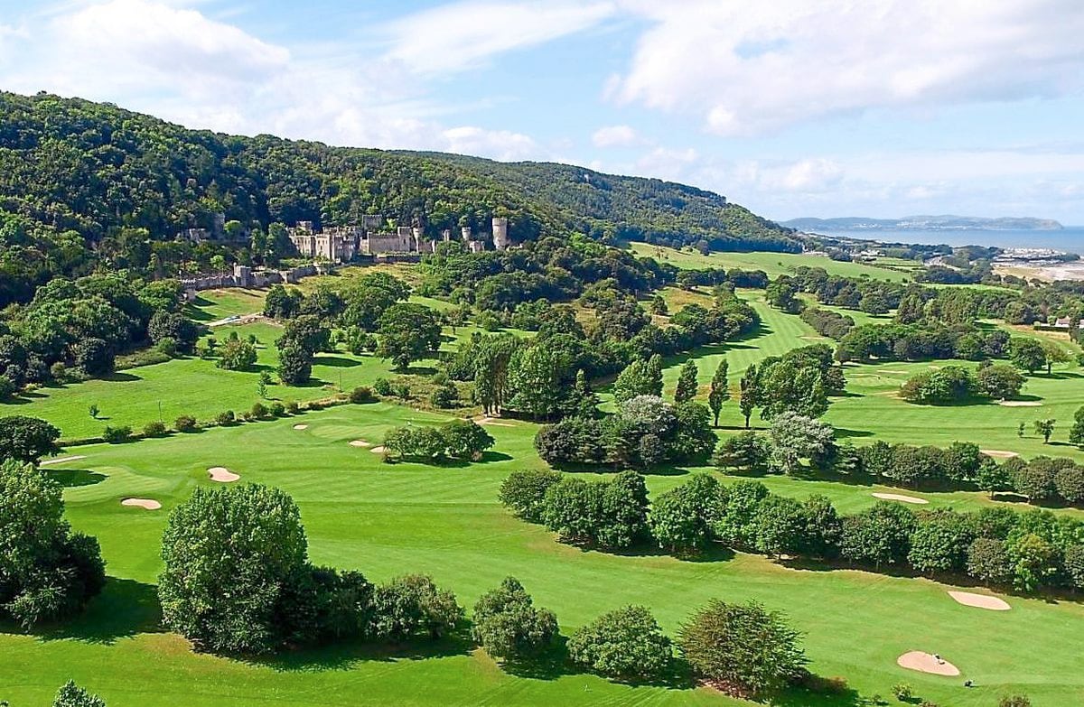 Abergele Golf Club sits below the castle in an idyllic spot in the North Wales countryside. It is offering free rounds of golf, but only to pairs called Ant and Dec.