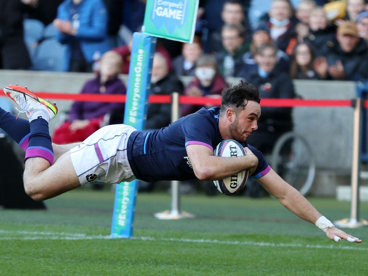 Rufus McLean scores a try for Scotland
