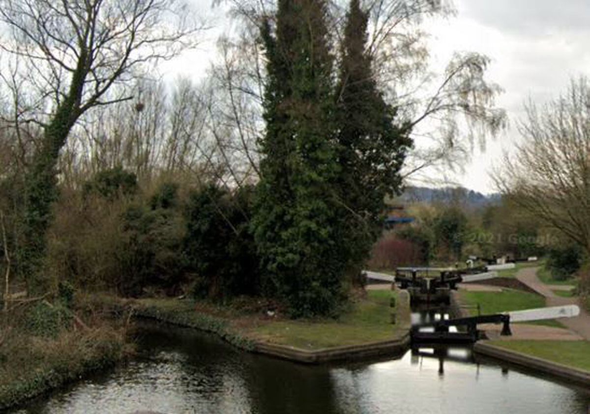 The canal near Brierley Hill Road, Wordsley. Photo: Google.