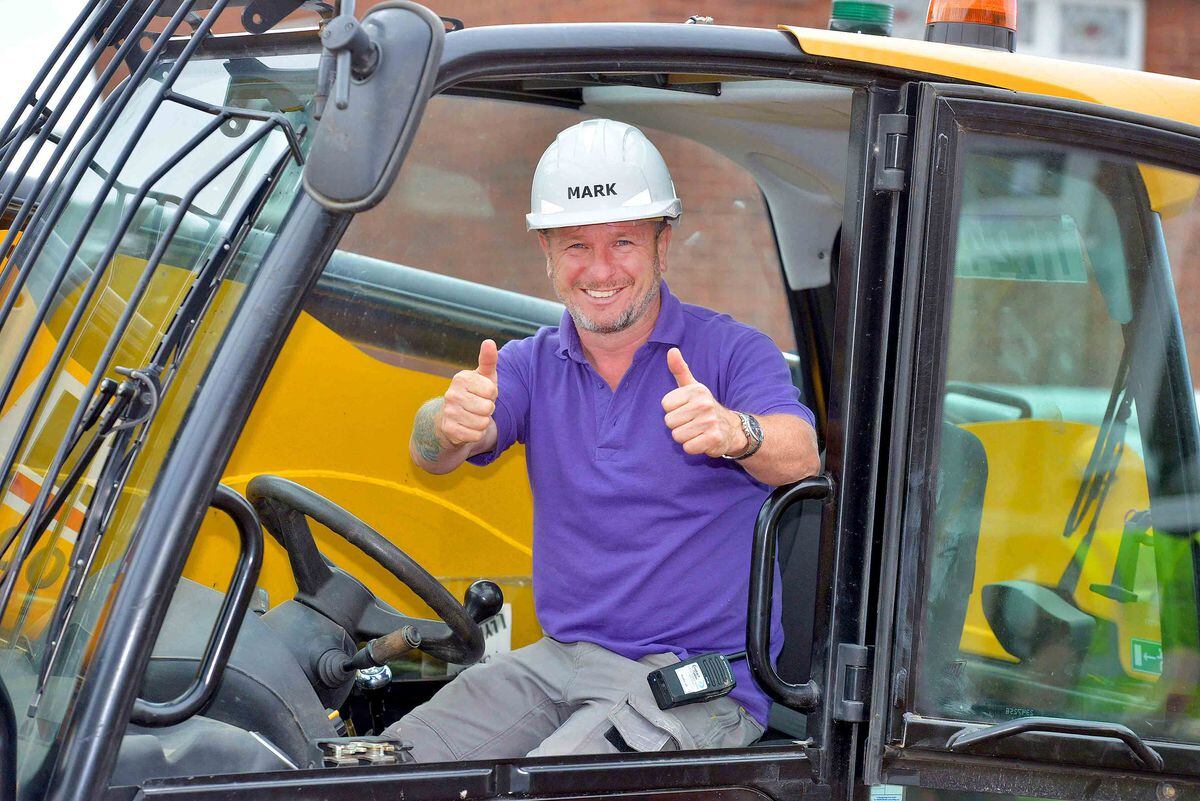 Mark Millar gives a thumbs up from the site