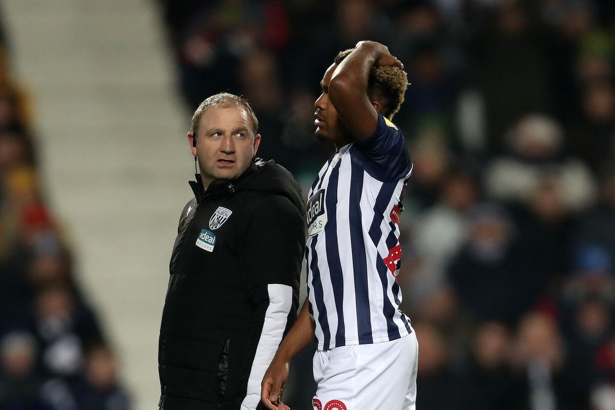 Grady Diangana of West Bromwich Albion reacts as he is substituted early with an injury (AMA)