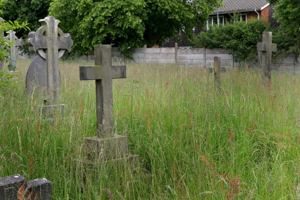 £10k to be spent on tidying overgrown graveyard