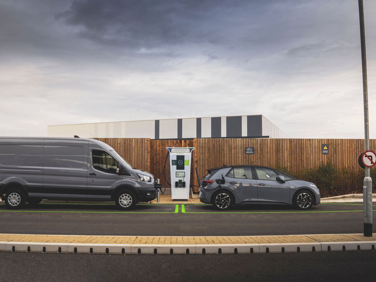 Interim targets needed to achieve electric car chargepoint goals