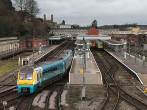 Daniel Kawczynski is calling for Shrewsbury station to be served by electric trains