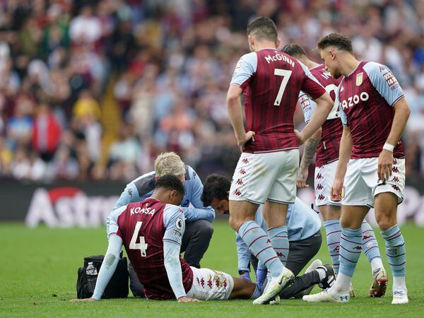 
              
Aston Villa's Ezri Konsa receives treatment before going off with an injury during the Premier League match at Villa Park, Birmingham. Picture date: Sunday May 15, 2022. PA Photo. See PA story SOCCER Villa. Photo credit should read: Zac Goodwin/PA Wire.


RESTRICTIONS: EDITORIAL USE ONLY No use 
with unauthorised audio, video, data, fixture lists, club/league logos or "live" services. Online in-match use limited to 120 images, no video emulation. No use in betting, games or single club/league/player publications.
            
