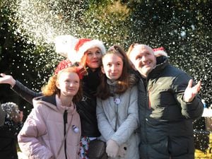 SANDWELL PIC MNA PIC DAVID HAMILTON PIC  EXPRESS AND STAR 15/12/2019 Enjoying the snow, during the Winter Wonderland event, at Haden Hill House, Cradley Heath, (left-right) Poppy Haney, 11, Adele Haney, Lola Haney, and Robert Haney, all of Tividale..