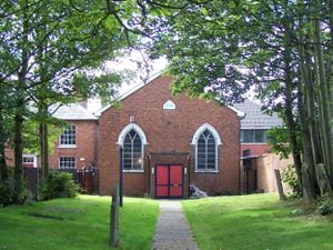 Cannock United Reformed Church. Photo: Copyright Geoff Pick and licensed for reuse under creativecommons.org/licenses/by-sa/2.0