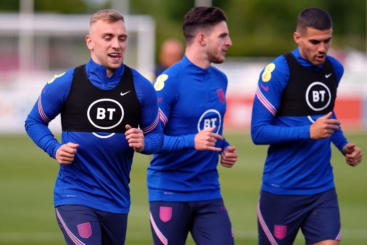 England's Jarrod Bowen (left) during a training session at St George's Park, Burton-upon-Trent. Picture date: Monday May 30, 2022. PA Photo. See PA story SOCCER England. Photo credit should read: Nick Potts/PA Wire. 