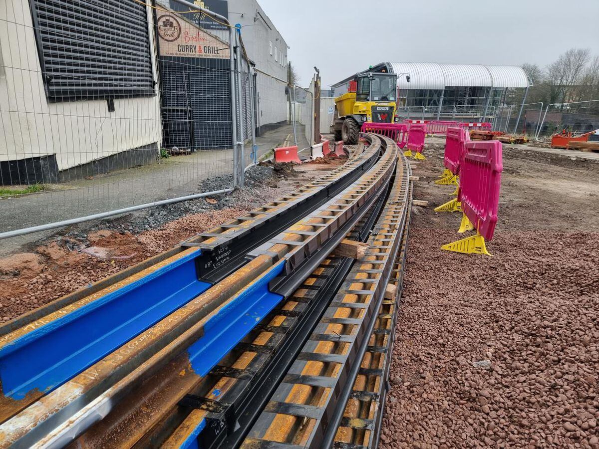 The first section of rail has been delivered for the Wednesbury to Brierley Hill Metro extension