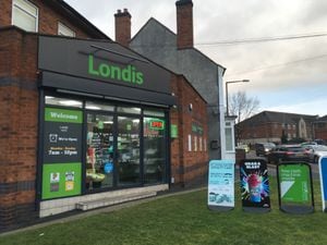 The Londis entrance on Park Road, Cannock