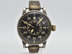 A Second World War Luftwaffe airman’s wristwatch 