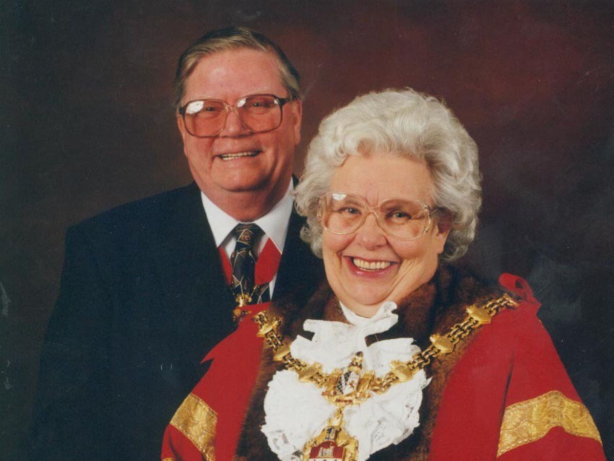 Mary Hill with her husband Neville at the start of her year as mayor in 1997