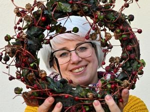 DUDLEY COPYRIGHT MNA MEDIA TIM THURSFIELD 03/12/22.Terri Malcolm promotes her wreath making workshop at Stourbridge Glass Museum..
