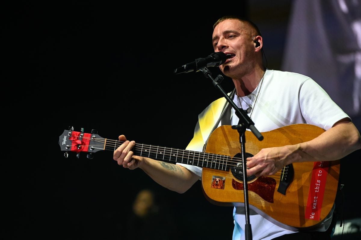 Dermot Kennedy and his guitar take to the stage. Photo: Snapper SK