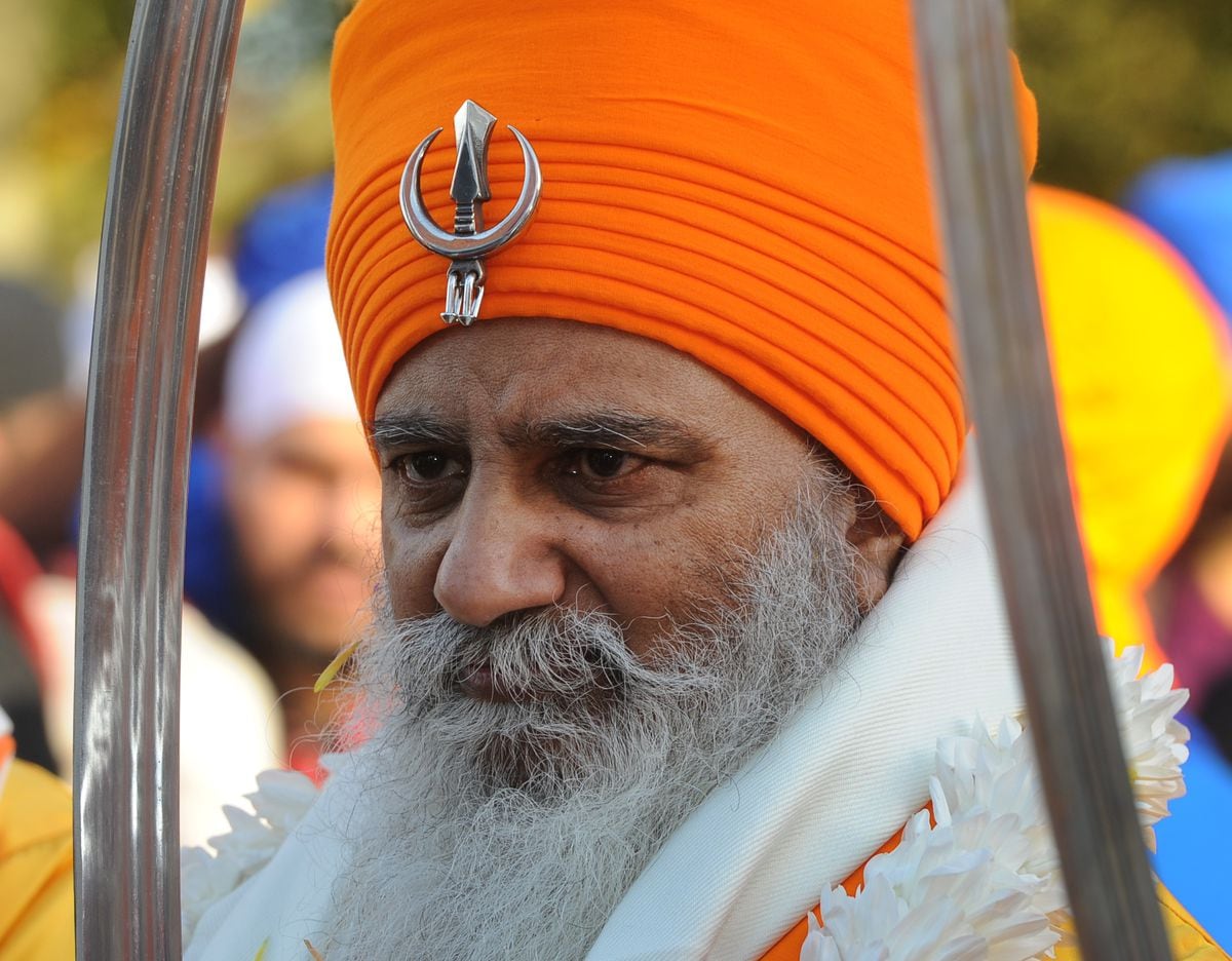 Thousands turn out for Sandwell Sikh  procession with 