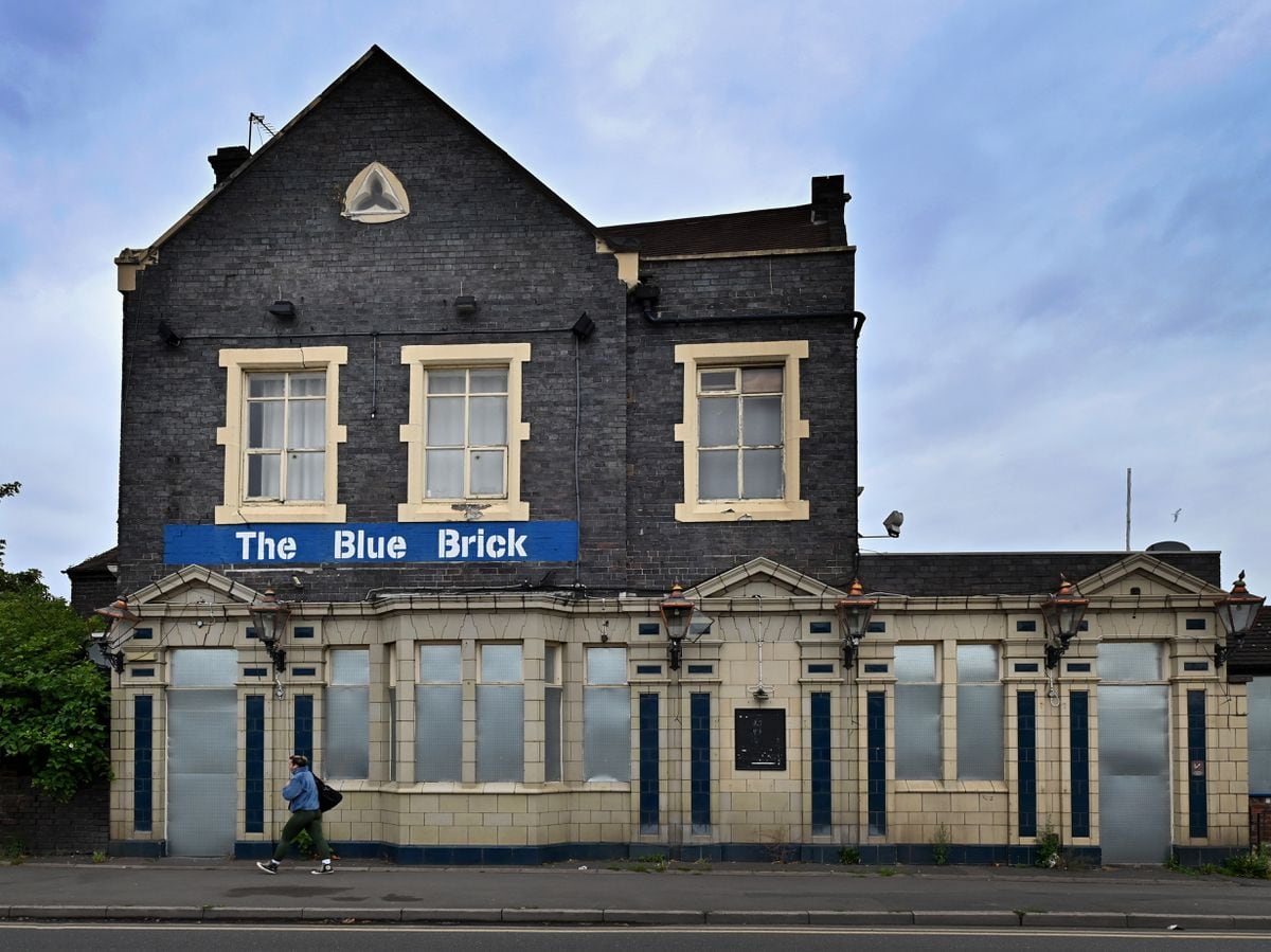 The Blue Brick pub, Brierley Hill, which has closed down