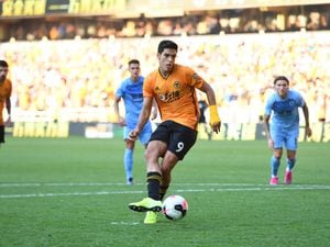 Wolves left it late to earn a point against Burnley (© AMA / Sam Bagnall)