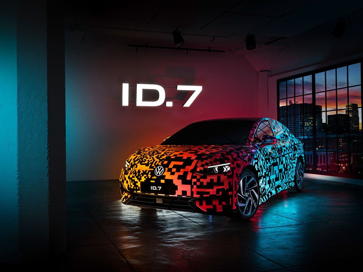 Volkswagen ID.7 revealed as electric saloon with range of up to 435 miles