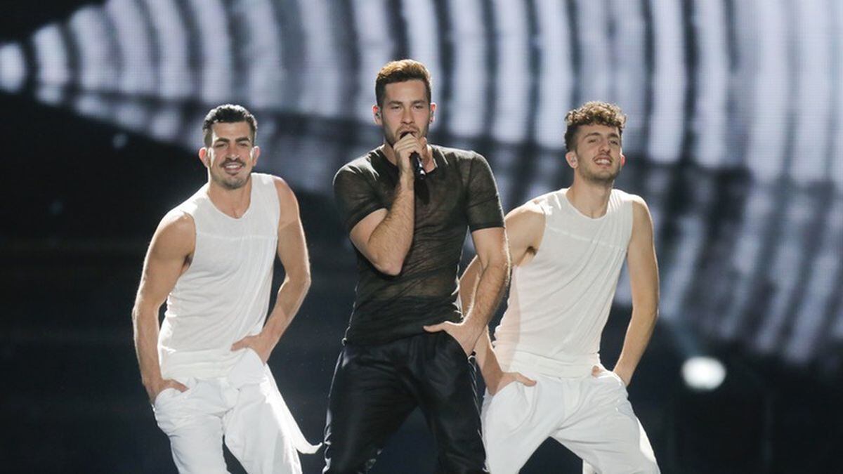Israeli singer Imri Ziv kicks off Eurovision final | Express & Star