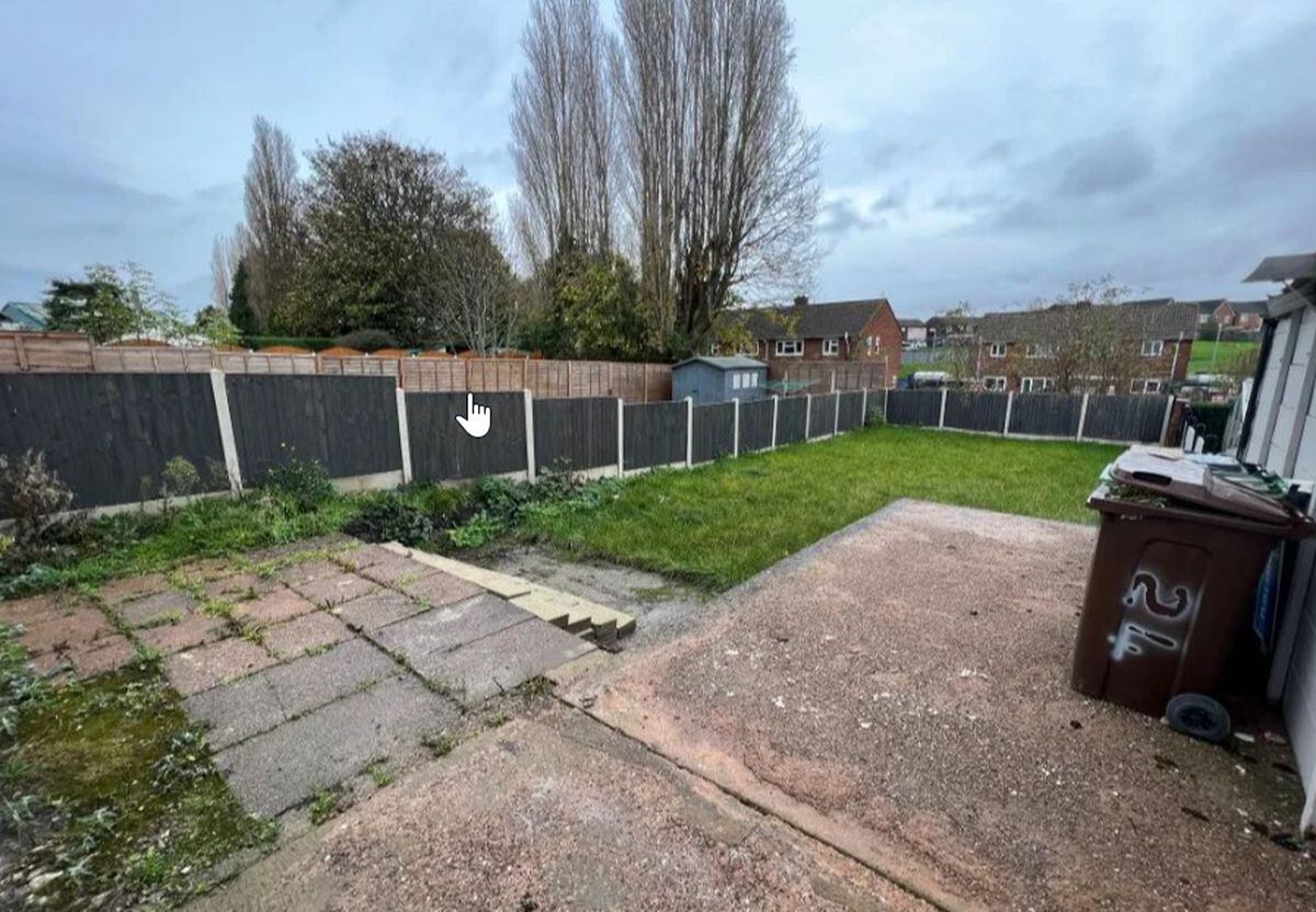 The garden offers a lot of space. Photo: Zoopla.