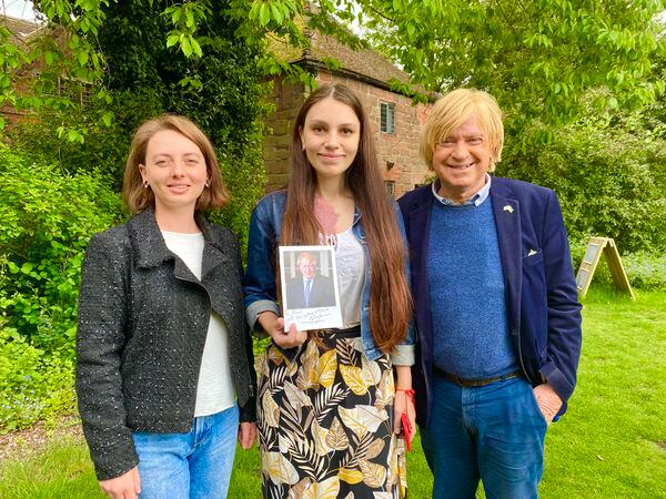  Oksana, Nataliia, and Michael Fabricant MP with the PM's letter