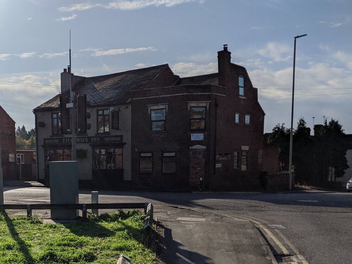A photo of the Five Ways Inn on Himley Road, taken in 2019.