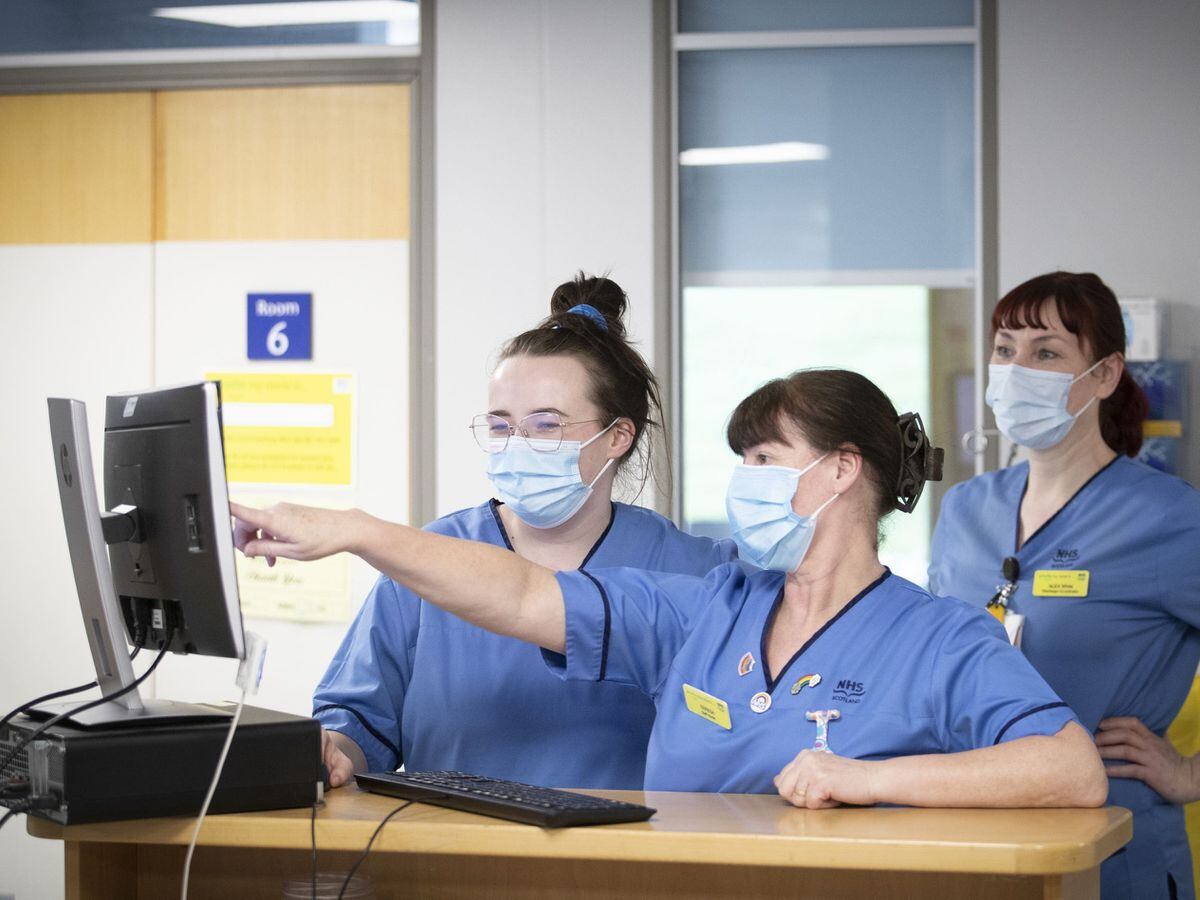 Nurses on a hospital ward