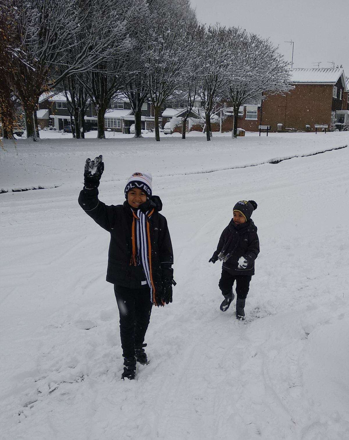 Harri and Dara Sidhu get out and enjoy the snow in Finchfield, Wolverhampton
