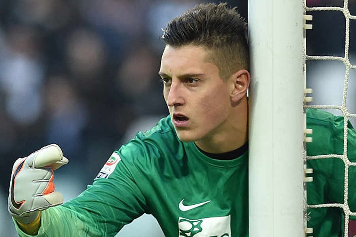 Pierluigi Gollini: Aston Villa loan out Italian goalkeeper 