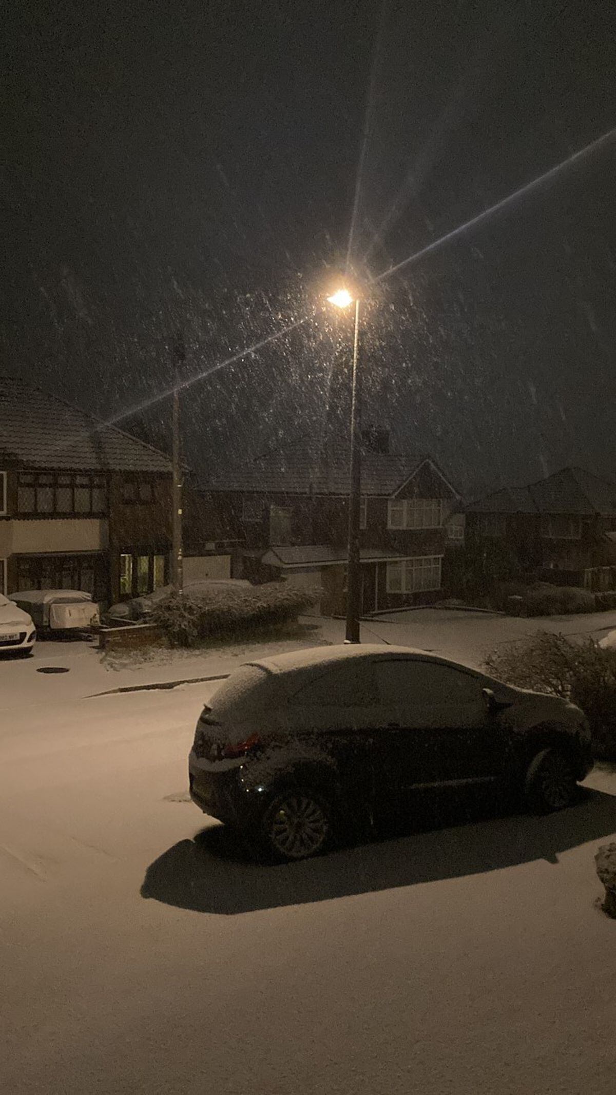 Snow falling on Dumbleberry Avenue in Sedgley