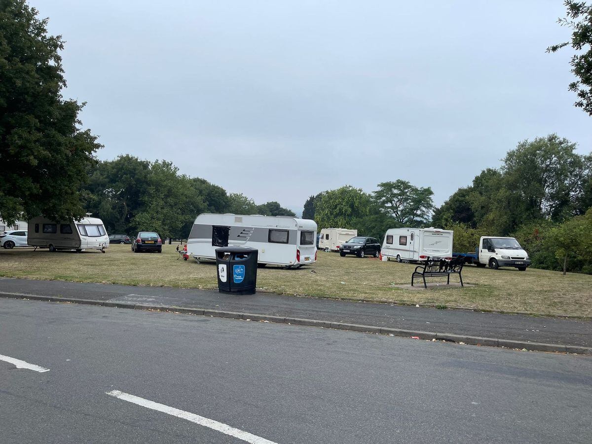 Travellers on Church Hill, Wednesbury